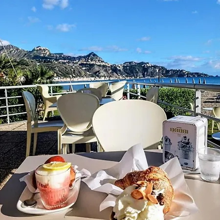 Lucy's Naxos 50 Meters From The Sea Giardini Naxos